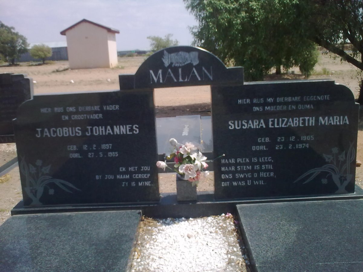 MALAN Jacobus Johannes 1897-1985 &amp; Susara Elizabeth Maria 1905-1974