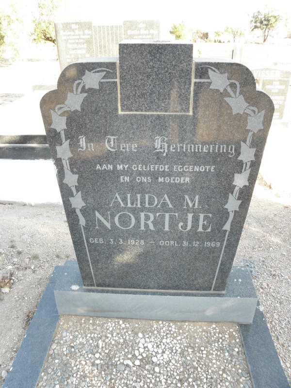 NORTJE Marthinus Jacobus 1919-1983 &amp; Alida M. 1928-1969