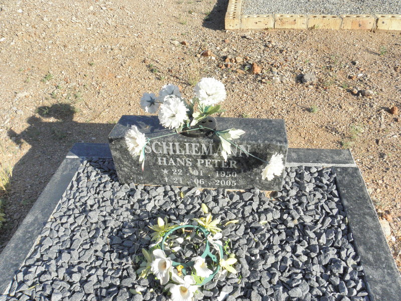 SCHLIEMANN Hans Peter 1950-2005