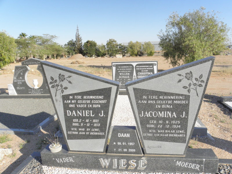 WIESE Daniel J. 1921-1973 &amp; Jacomina J. 1925-1974 :: WIESE Daan 1957-2006