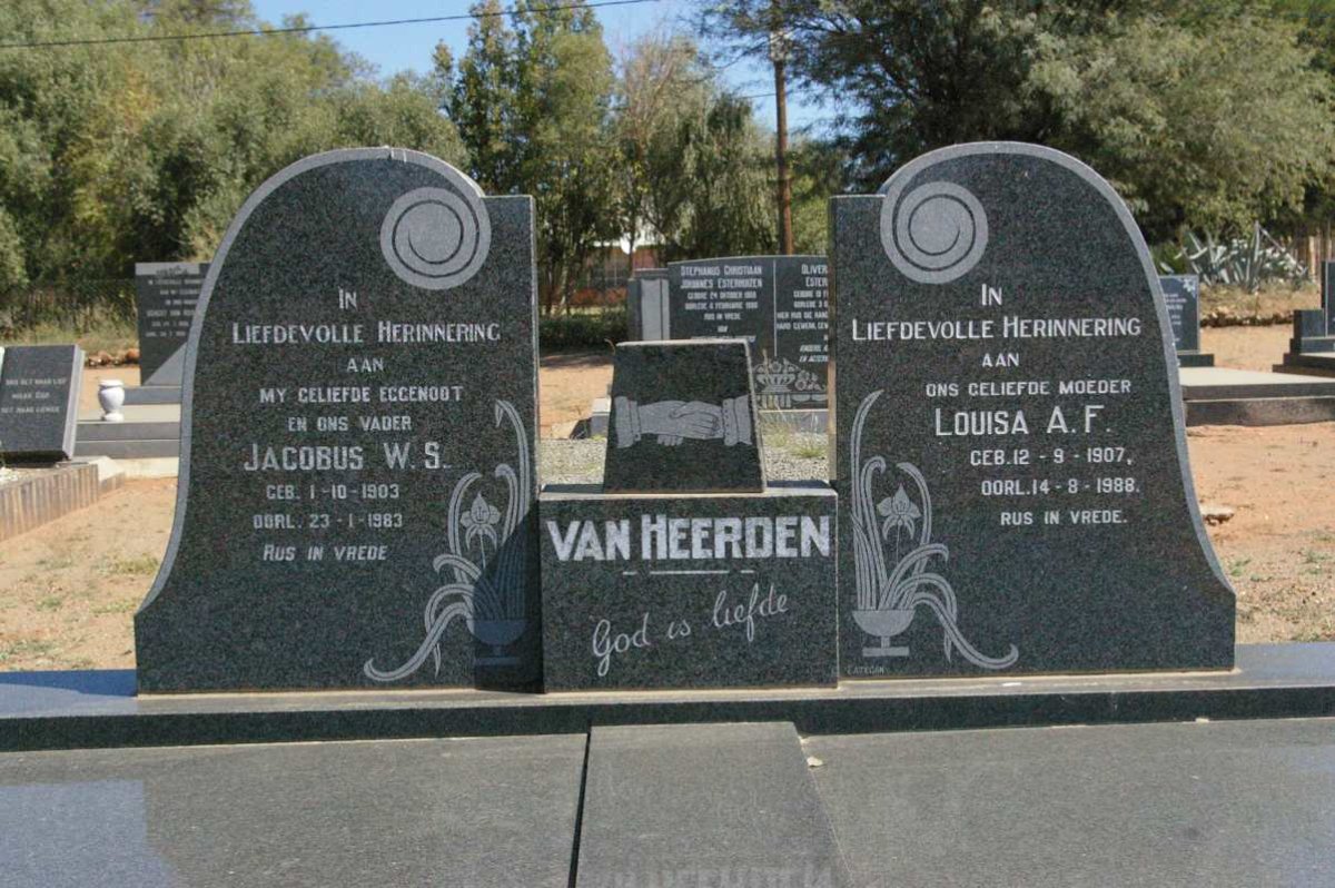 HEERDEN Jacobus W.S., van 1903-1983 &amp; Louisa A.F. 1907-1988