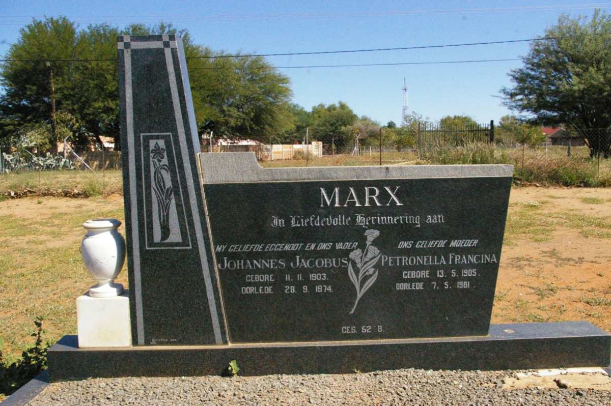 MARX Johannes Jacobus 1903-1974 &amp; Petronella Francina 1905-1981