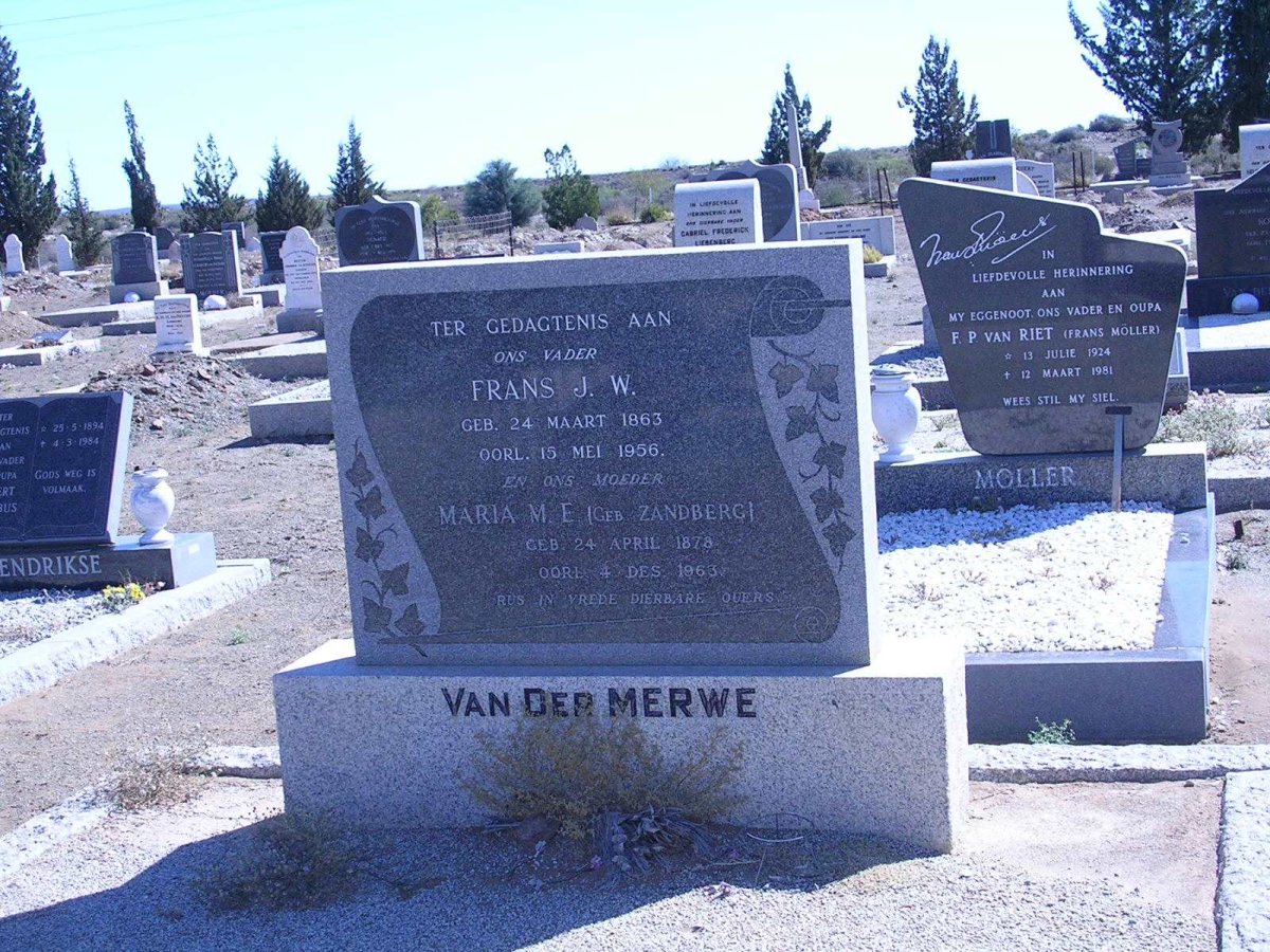 MERWE Frans J.W., van der 1863-1956 &amp; Maria M.E. ZANDBERG 1878-1963