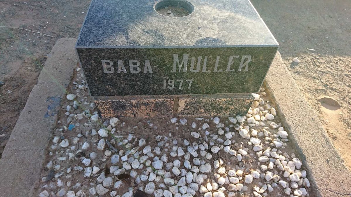 MULLER Baba -1977