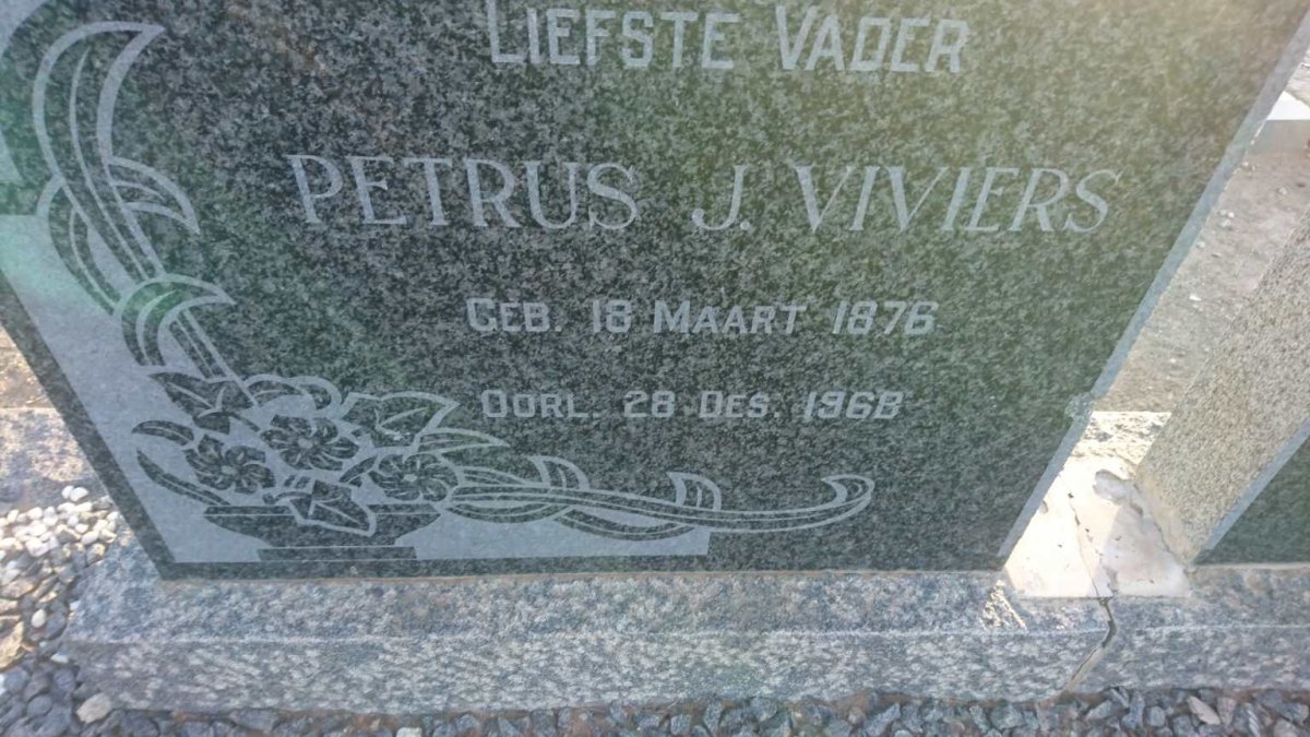 VIVIERS Petrus J. 1876-1968 &amp; Hester M. 1881-1976