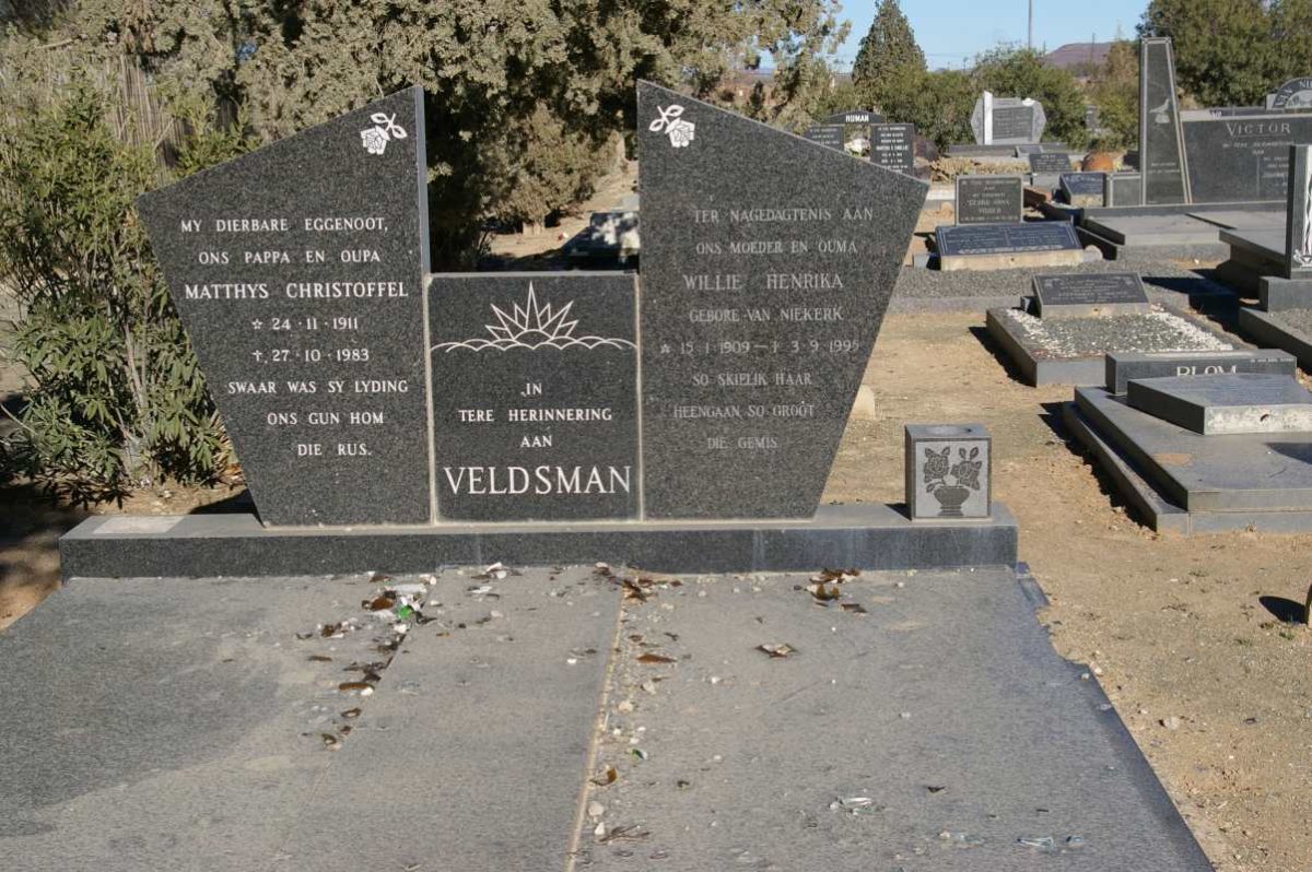 VELDSMAN Matthys Christoffel, 1911-1983 &amp; Willie Henrika VAN NIEKERK 1909-1995