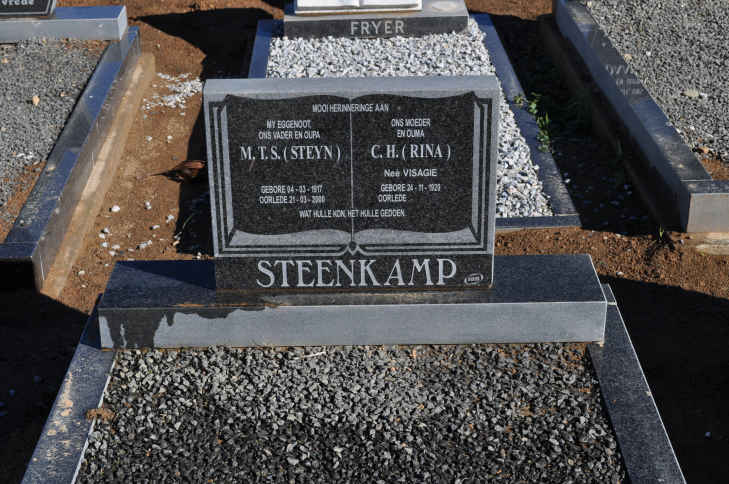 STEENKAMP M.T.S. 1917-2000 &amp; C.H. VISAGIE 1929-
