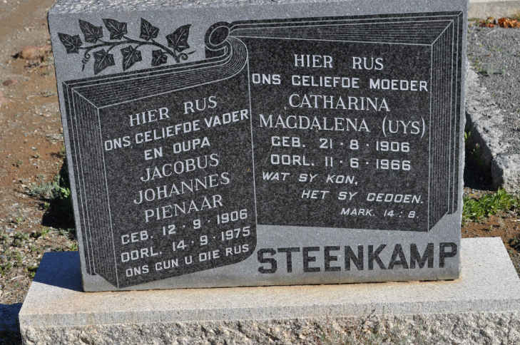 STEENKAMP Jacobus Johannes Pienaar 1906-1975 &amp; Catharina Magdalena UYS 1906-1966