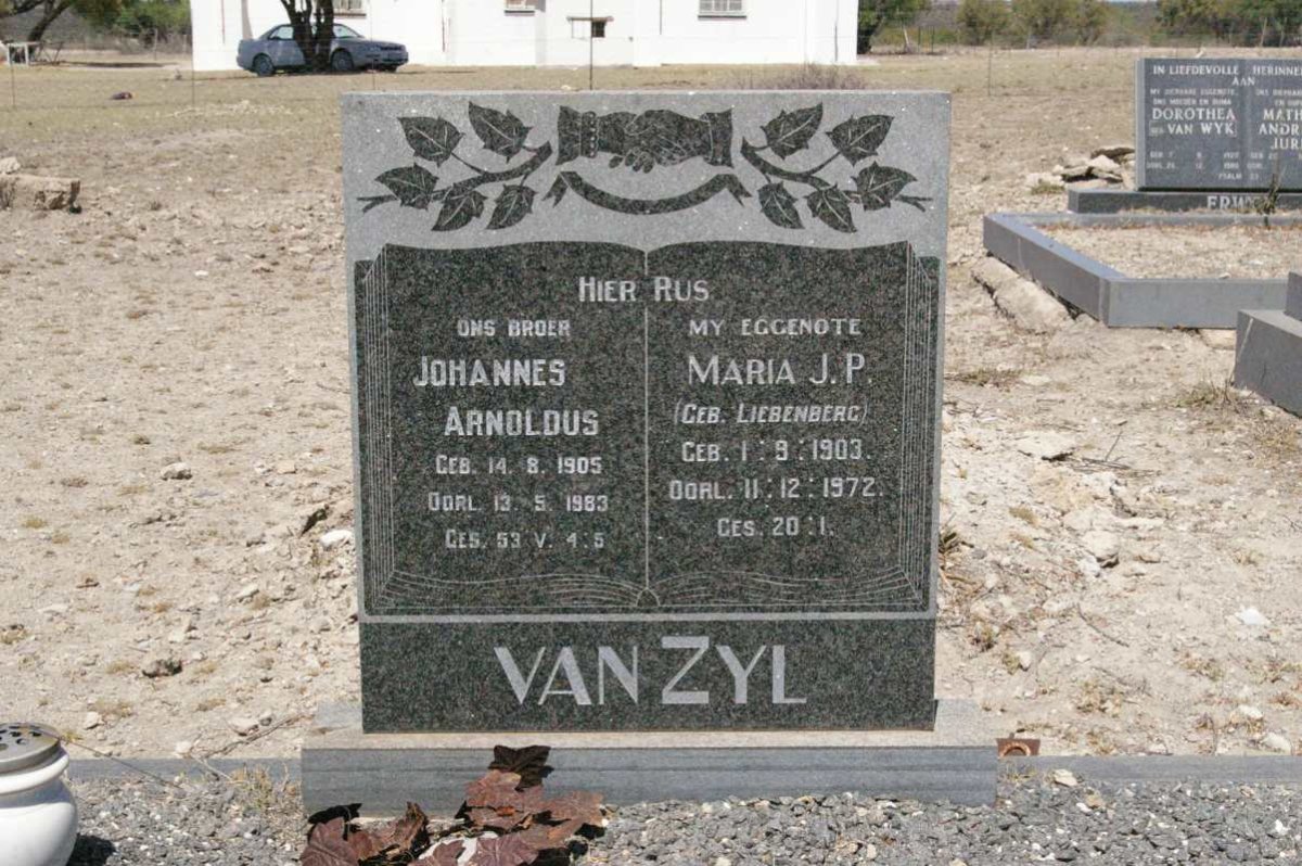 ZYL Johannes Arnoldus, van 1905-1983 &amp; Maria J.P. LIEBENBERG 1903-1972