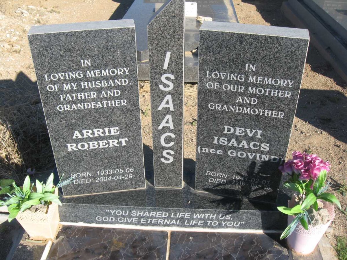 ISAACS Arrie Robert 1933-2004 &amp; Devi GOVIND 1941-2016