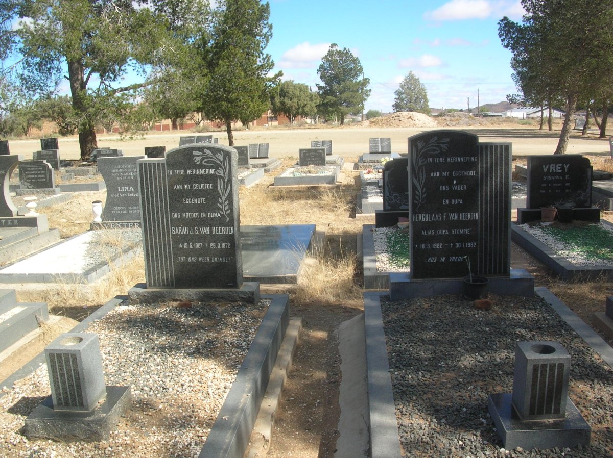 HEERDEN Herculaas F., van 1922-1982 &amp; Sarah J.S. 1927-1972