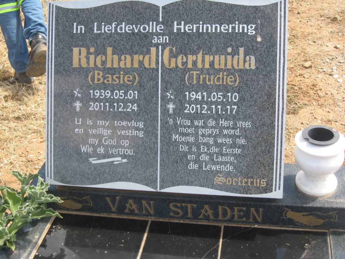 STADEN Richard, van 1939-2011 &amp; Gertruida 1941-2012
