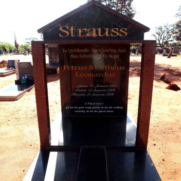 STRAUSS Petrus Mattheus Leonardus 1935-2004