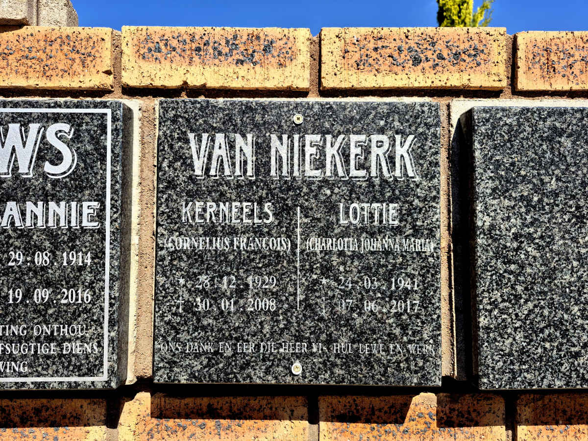 NIEKERK Cornelius Francois, van 1929-2008 & Charlotta Johanna Maria 1941-2017