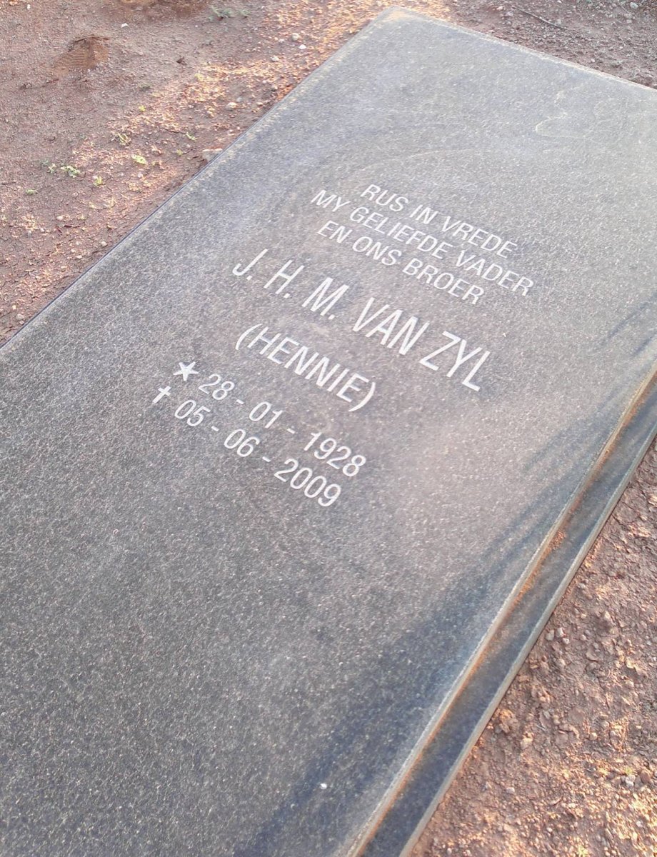 ZYL J.H.M., van 1928-2009
