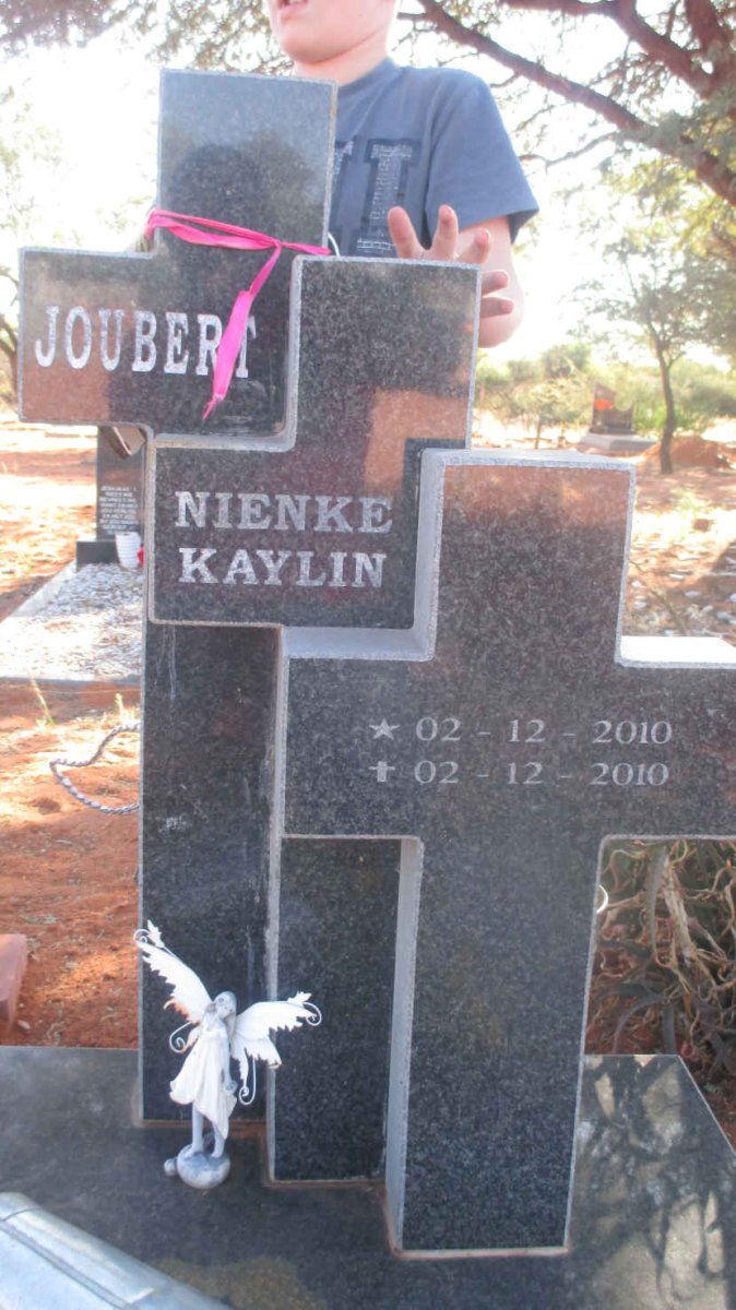 JOUBERT Nienke Kaylin 2010-2010