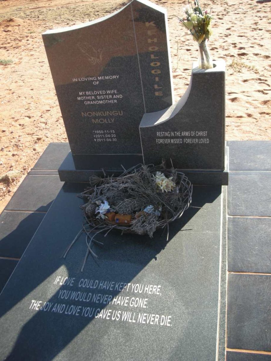 KEHOLOGILE Nonkungu Molly 1950-2011