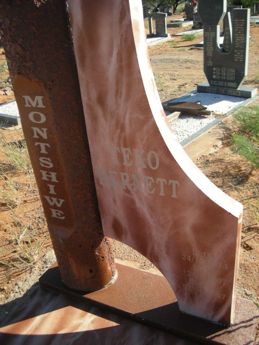 MONTSHIWE Teko Bernett 1973-2007