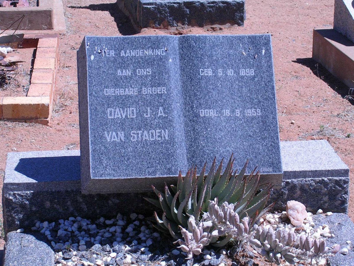 STADEN David J.A., van 1898-1959