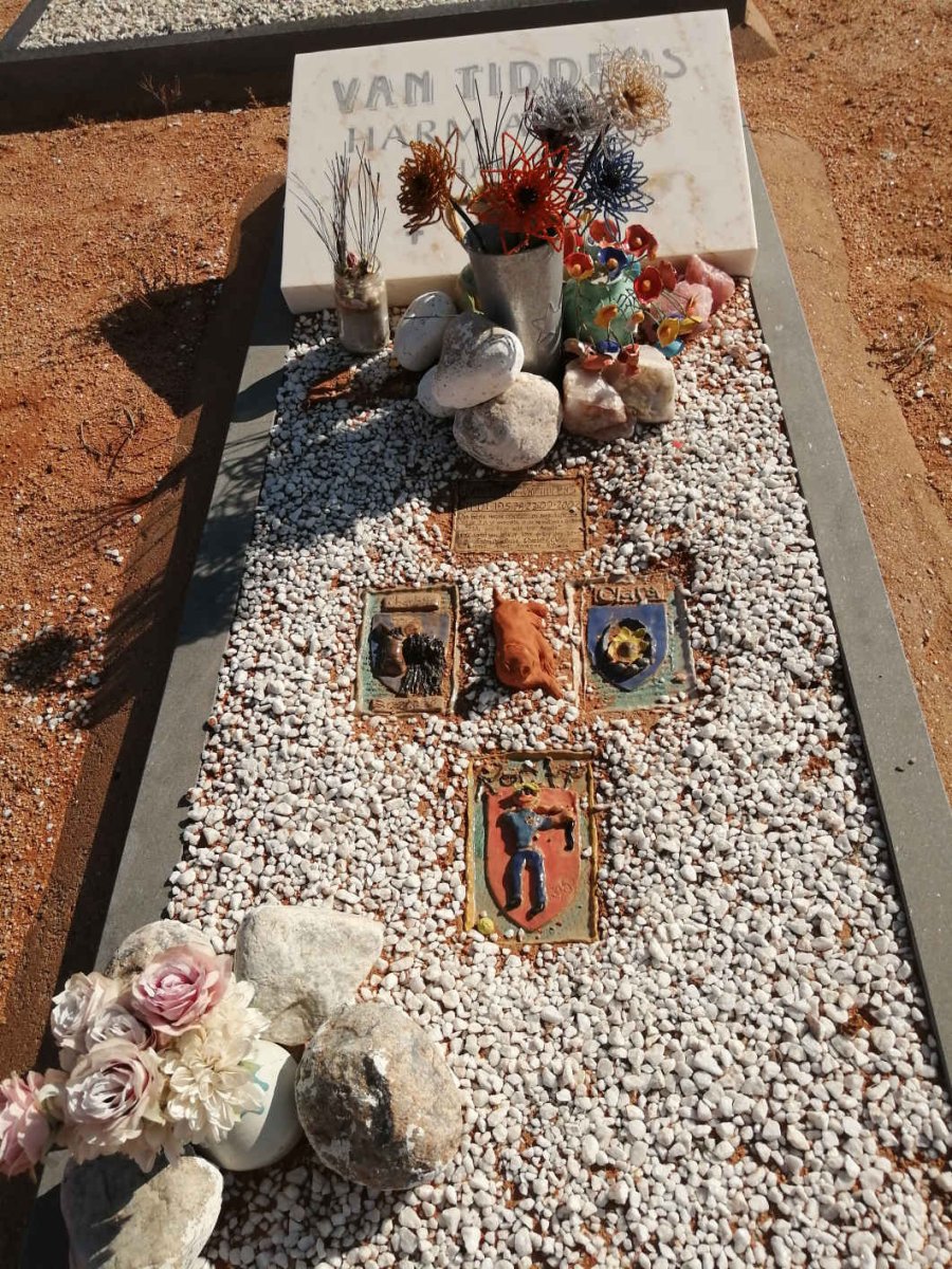 TIDDENS Harm Albert, van 1957-2002