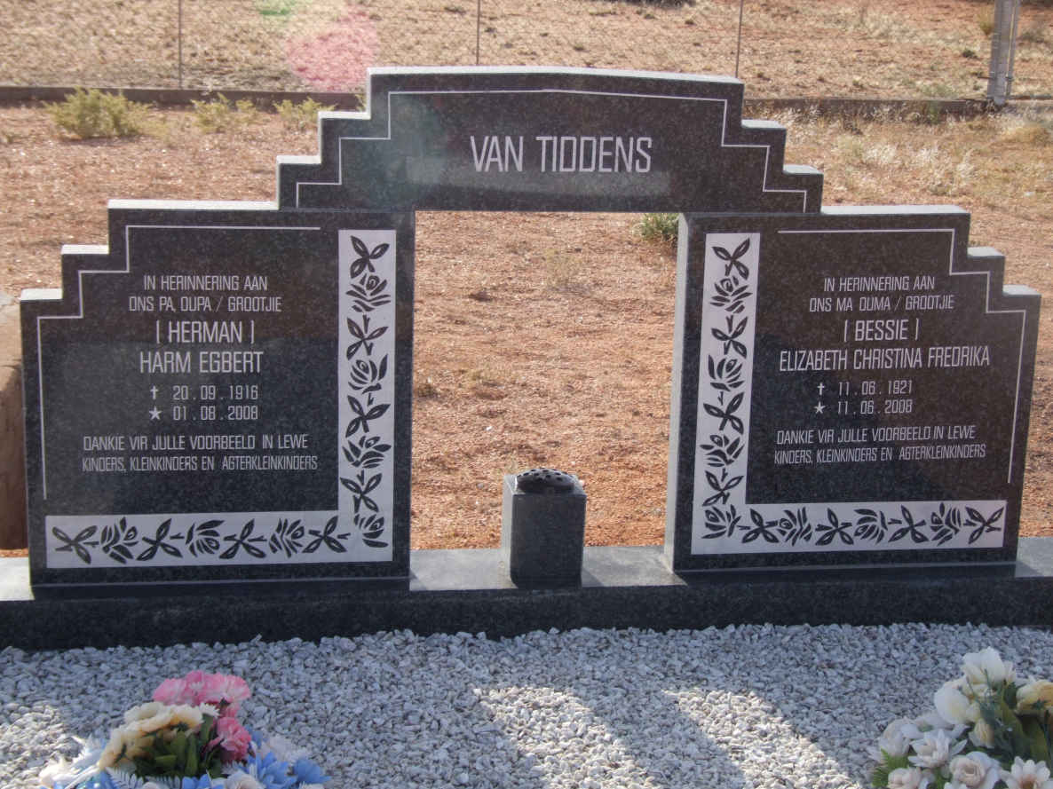 TIDDENS Harm Egbert , van 1916-2008 &amp; Elizabeth Christina Frederika 1921-2008