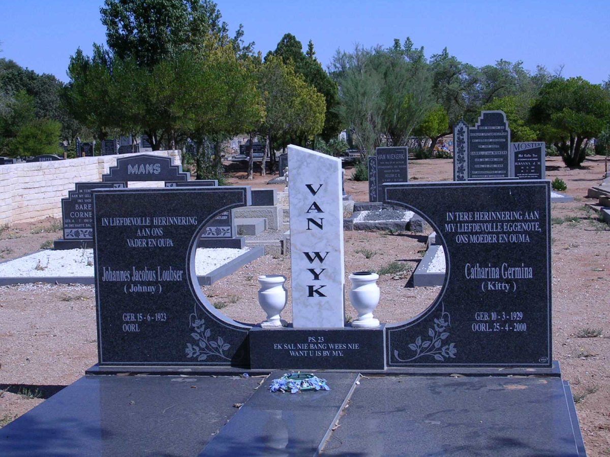 WYK Johannes Jacobus Loubser, van 1923- &amp; Catharina Germina 1929-2000