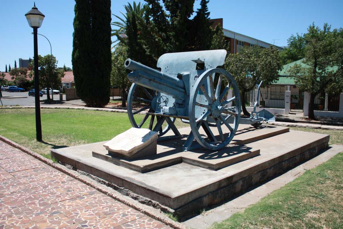4. Gun carriage