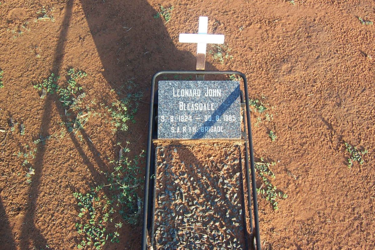 BLEASDALE Leonard John 1924-1985