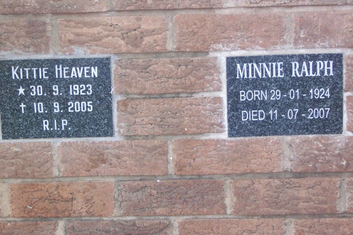 HEAVEN Kitty 1923-2005 :: RALPH Minnie 1924-2007