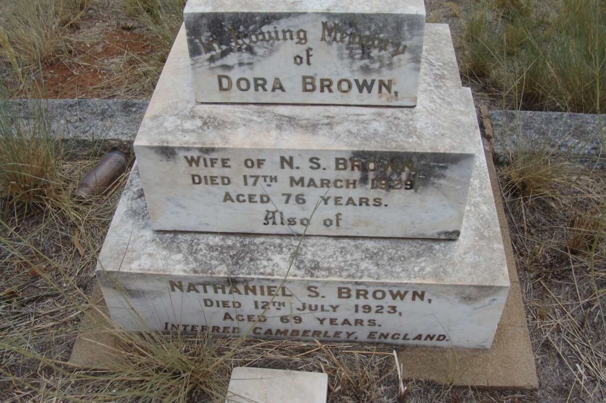 BROWN Nathaniel S. -1923 &amp; Dora -1929