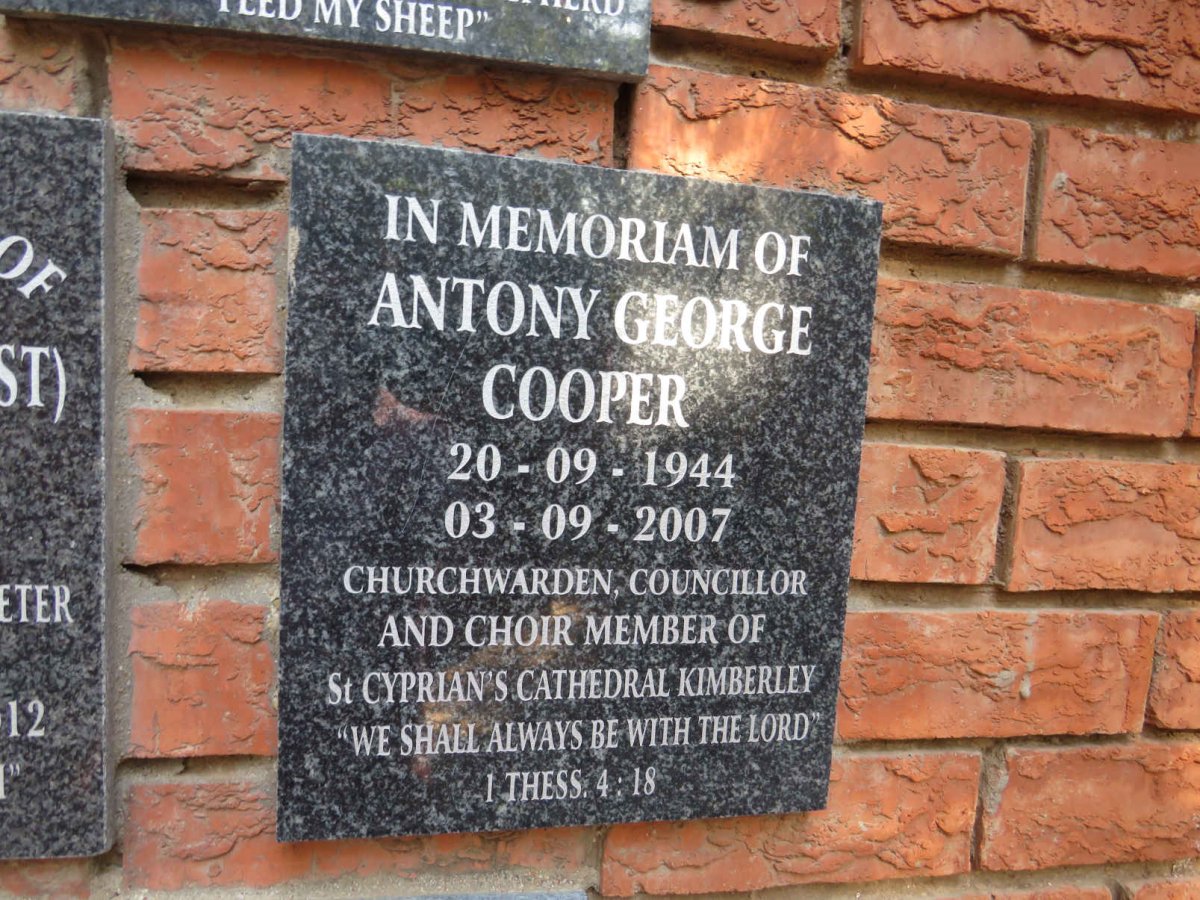 COOPER Antony George 1944-2007