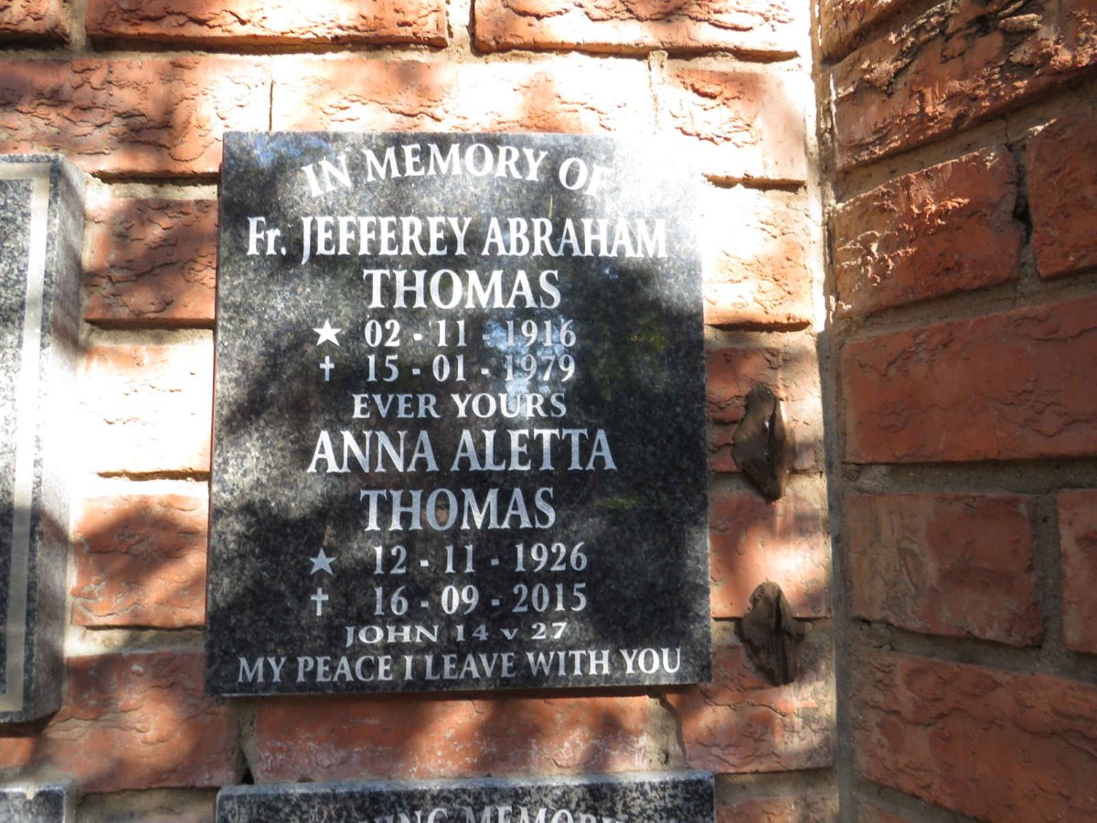 THOMAS Jefferey Abraham 1916-1979 & Anna Aletta 1926-2015
