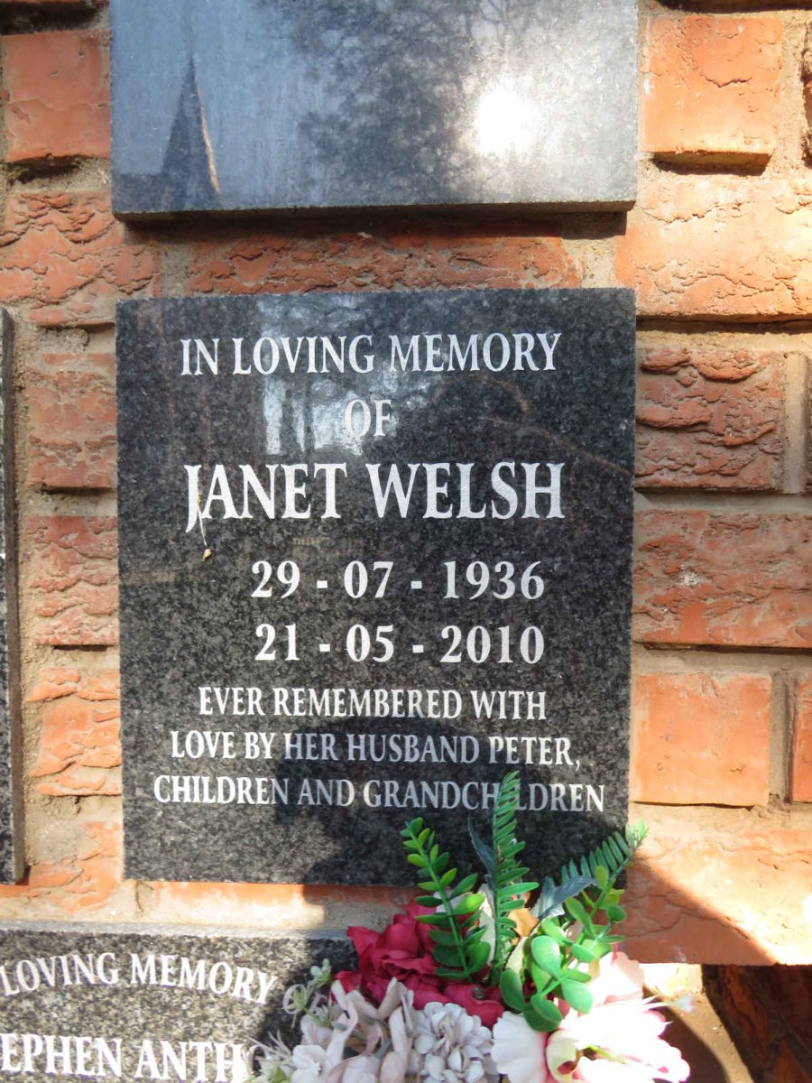 WELSH Janet 1936-2010