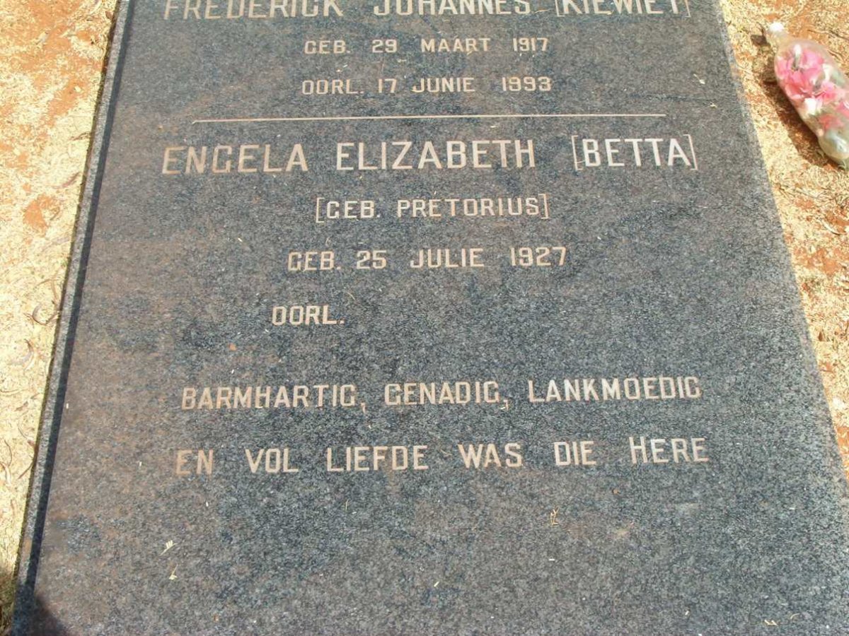 ? Frederick Johannes 1917-1993 &amp; Engela Elizabeth PRETORIUS 1927-