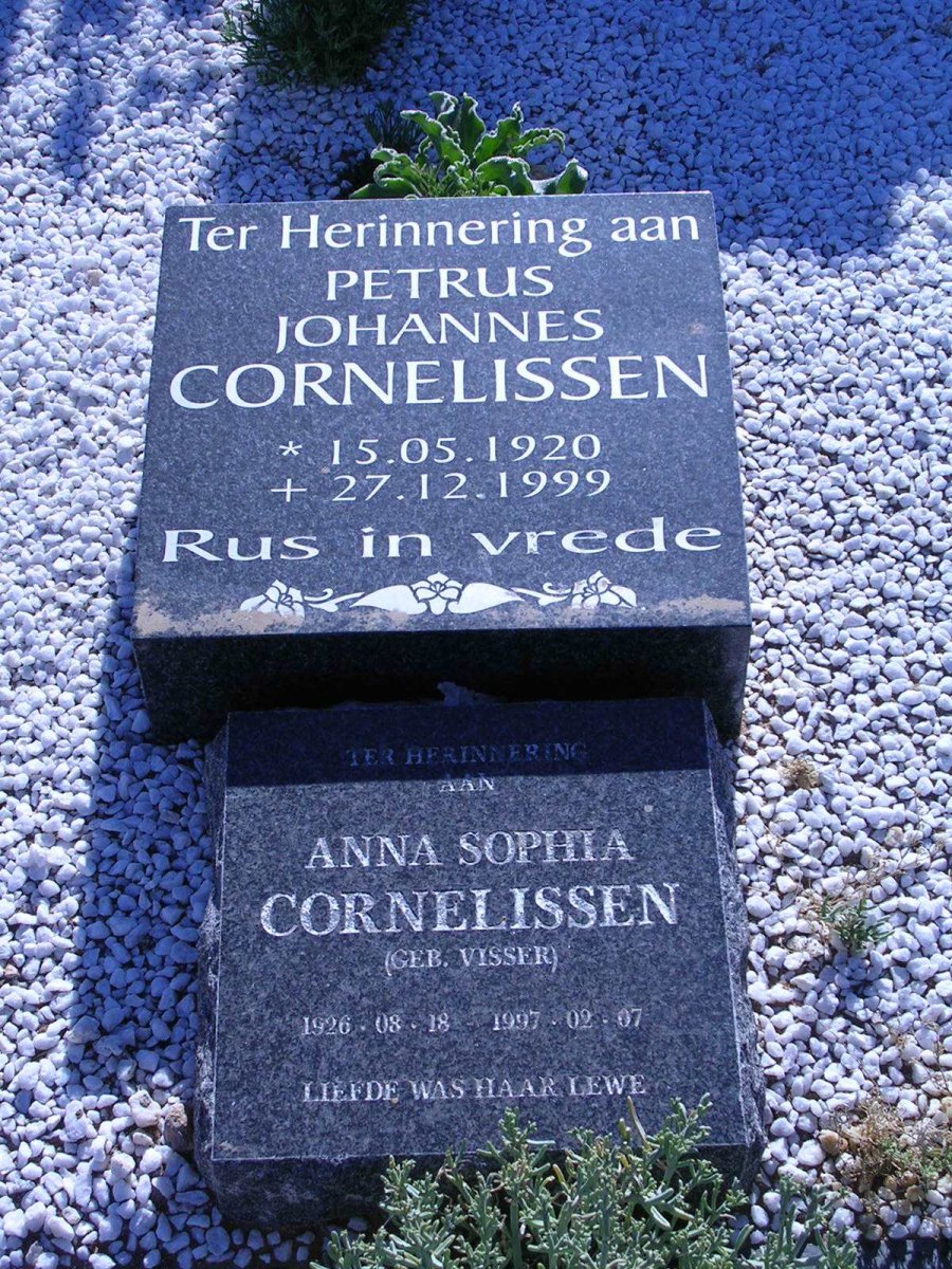 CORNELISSEN Petrus Johannes 1920-1999 &amp; Anna Sophia VISSER 1926-1997