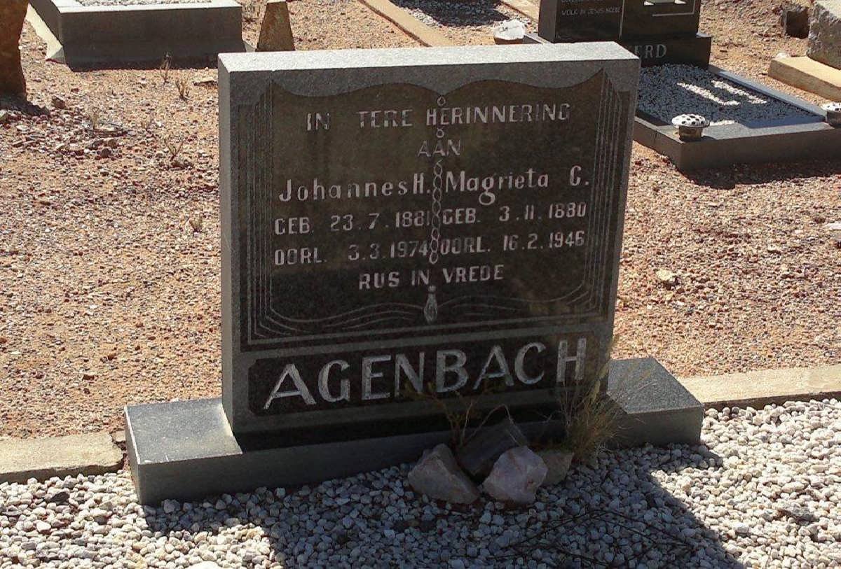 AGENBACH Johannes H. 1881-1974 &amp; Magrieta C. 1880-1946