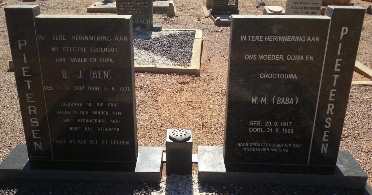PIETERSEN B.J 1907-1976 &amp; M.M. 1917-1999