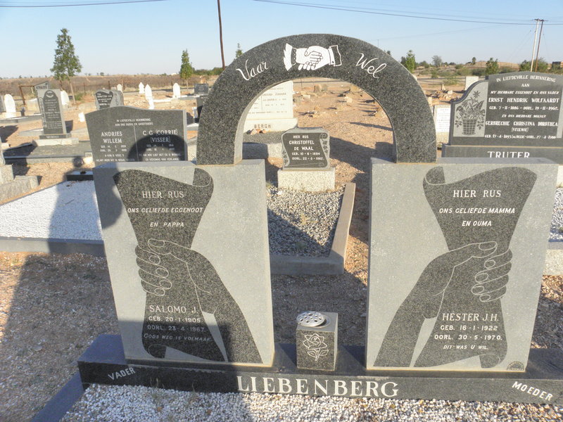 LIEBENBERG Salomo J. 1905-1967 &amp; Hester J.H. 1922-1920