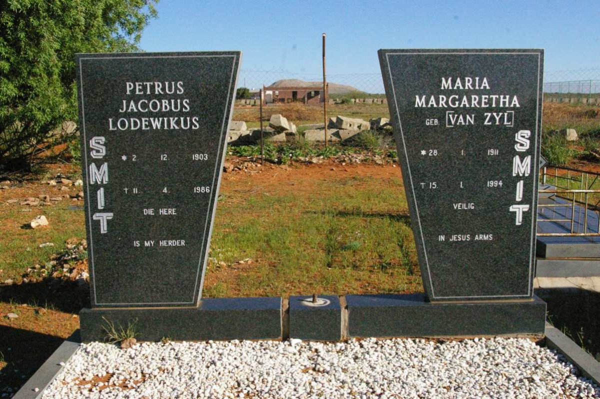 SMIT Petrus Jacobus Lodewikus 1903-1986 &amp; Maria Margaretha VAN ZYL 1911-1994