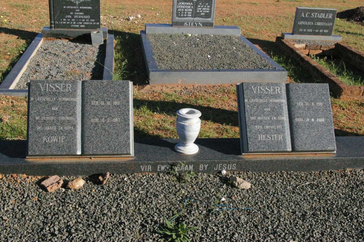 VISSER Kowie 1913-1987 &amp; Hester LINTVELDT 1910-2000