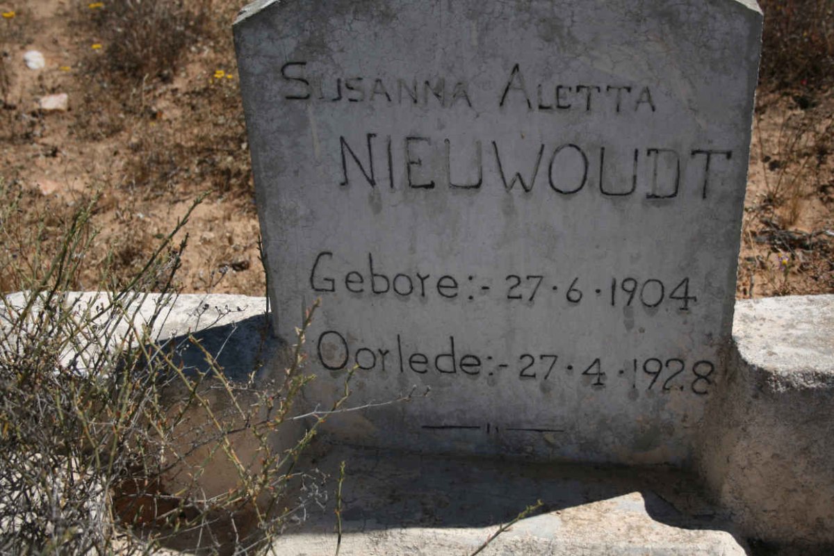 NIEUWOUDT Susanna Aletta 1904-1928