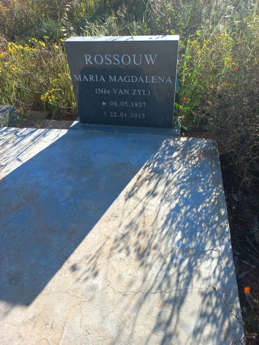 ROSSOUW Maria Magdalena nee VAN ZYL 1927-2013