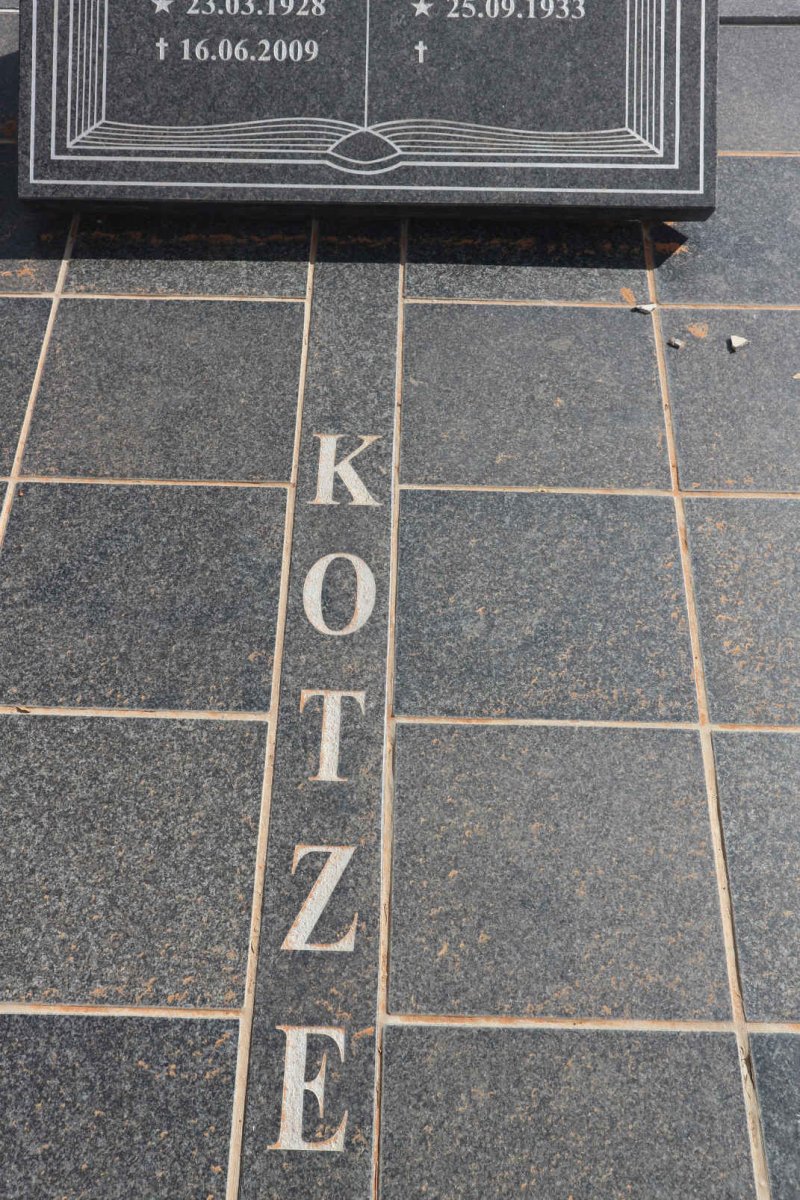 KOTZE Theunis 1928-2009 &amp; Anna 1933-
