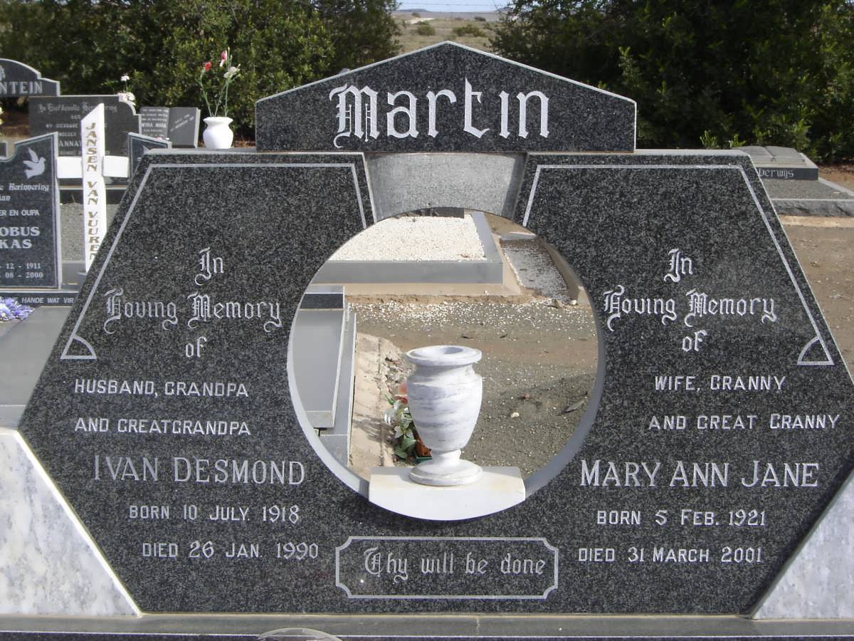 MARTIN Ivan Desmond 1918-1990 &amp; Mary Ann Jane 1921-2001