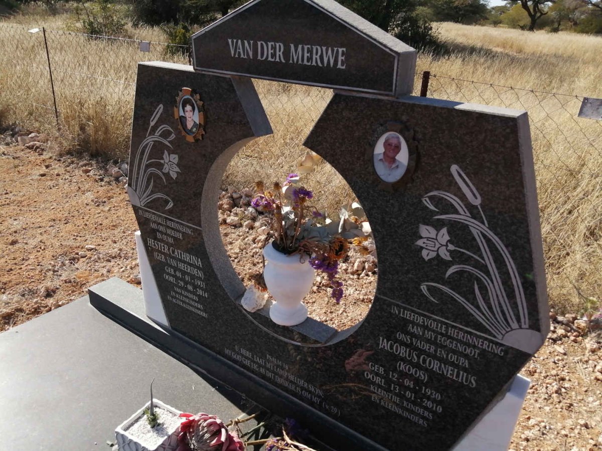 MERWE Jacobus Cornelius, van der 1930-2010 &amp; Hester Cathrina VAN HEERDEN 1931-2014
