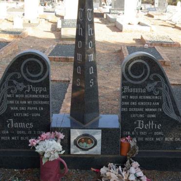 THOMAS James 1914-1986 &amp; Bettie 1921-2017