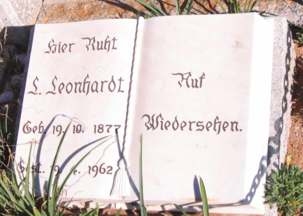 LEONHARDT L. 1877-1962