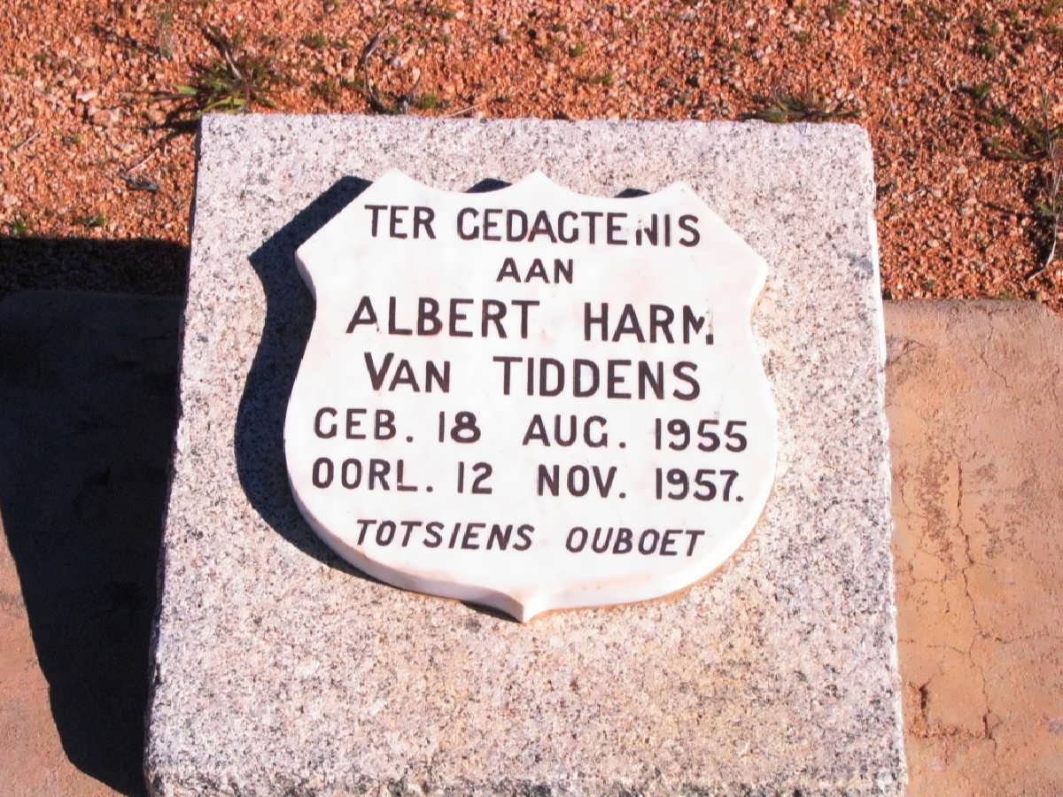TIDDENS Albert Harm, van 1955-1957