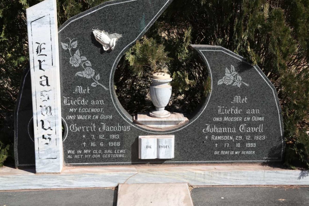 ERASMUS Gerrit Jacobus 1913-1988 &amp; Johanna CAVELL 1923-1999