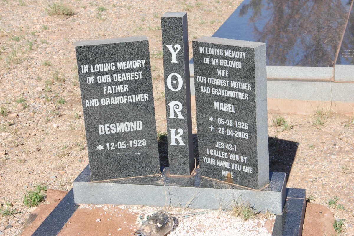 YORK Desmond 1928- &amp; Mabel 1926-2003